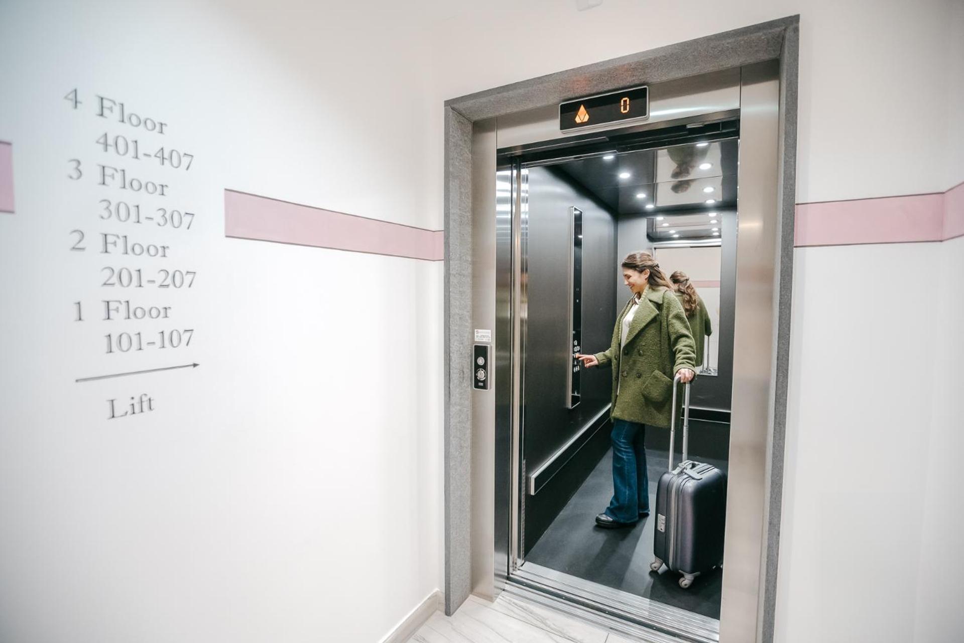 Miralago Locarno Easy Rooms Muralto Exterior foto